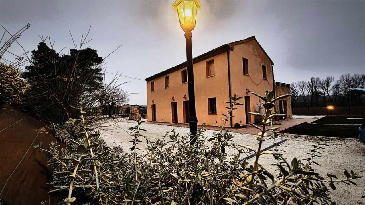 Casa Montefiore 13 Iris Lt Nella Tranquilla Campagna Marchigiana Ancona Buitenkant foto