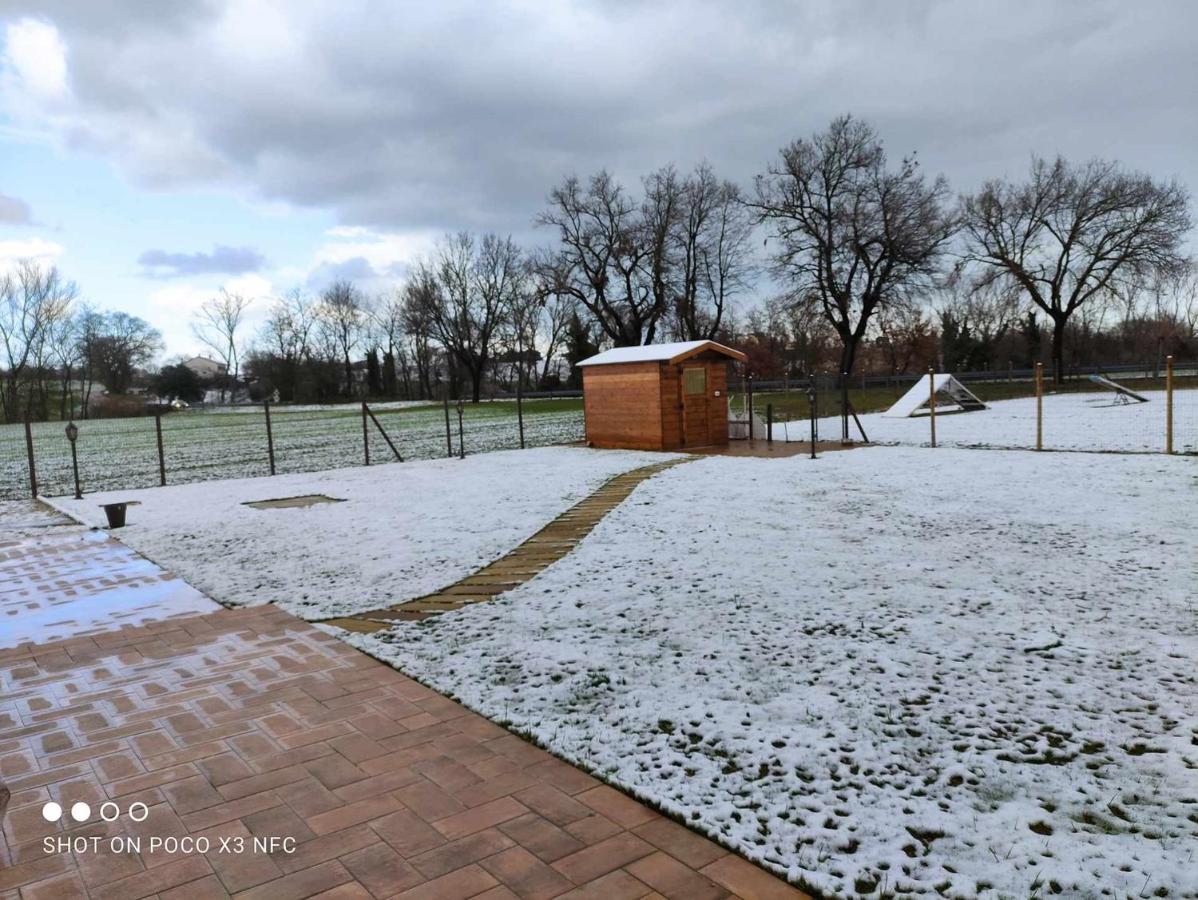 Casa Montefiore 13 Iris Lt Nella Tranquilla Campagna Marchigiana Ancona Buitenkant foto