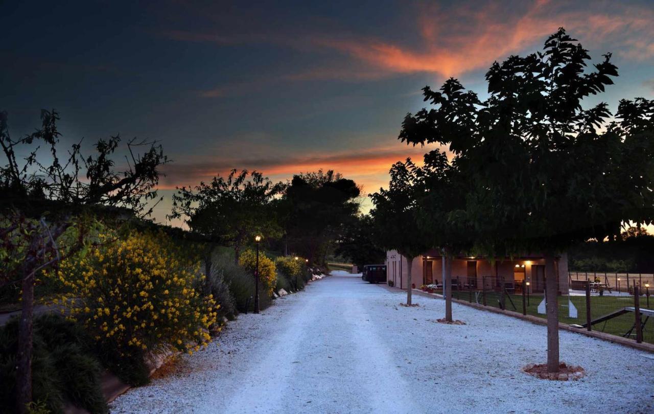 Casa Montefiore 13 Iris Lt Nella Tranquilla Campagna Marchigiana Ancona Buitenkant foto